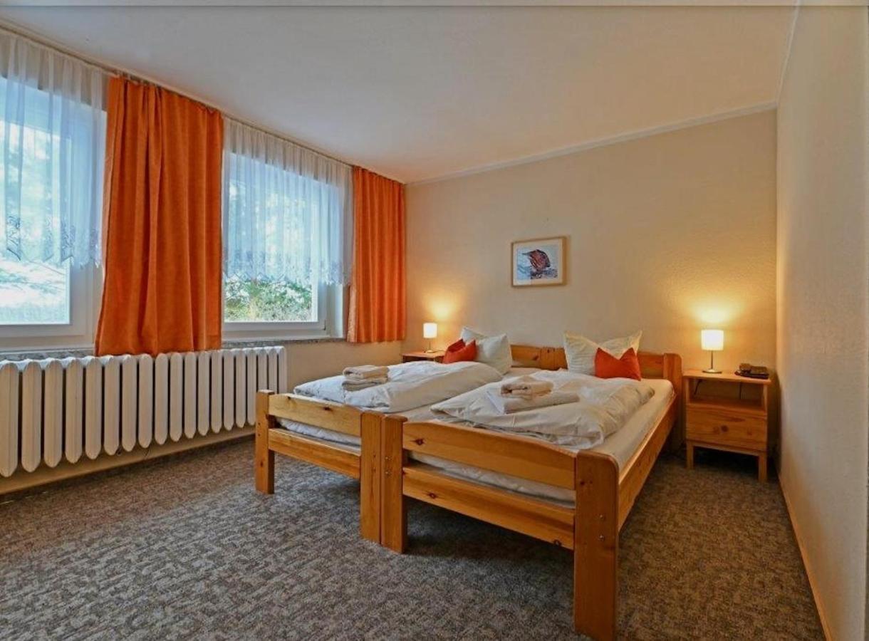 Pension Zur Fledermaus Waren  Exterior foto